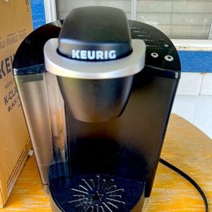 Keurig coffee maker used like new.
